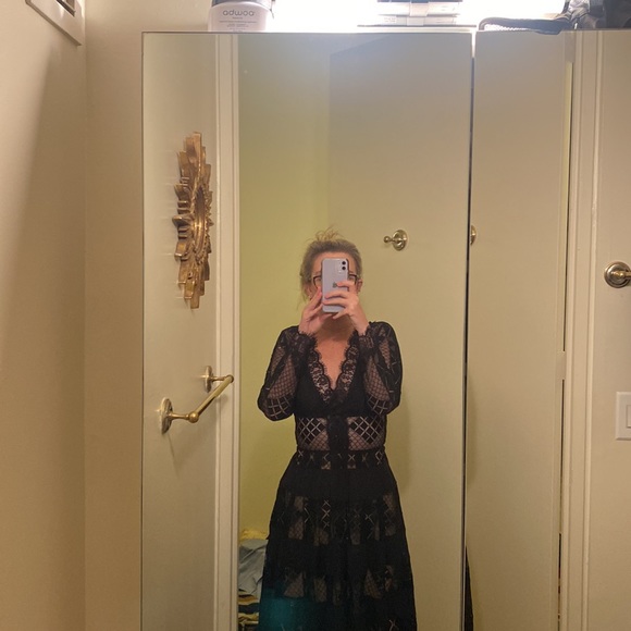 Gorgeous black cream lace dress - Picture 11 of 15